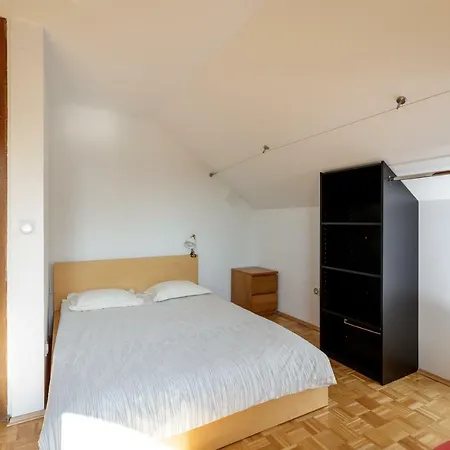 Cosy & Spacious Apt. Benc *