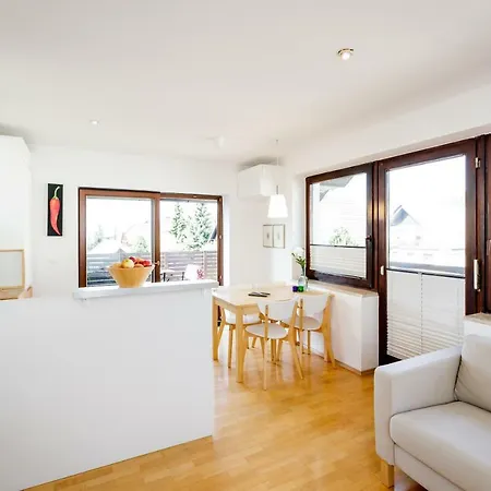 Cosy & Spacious Apt. Benc Apartament